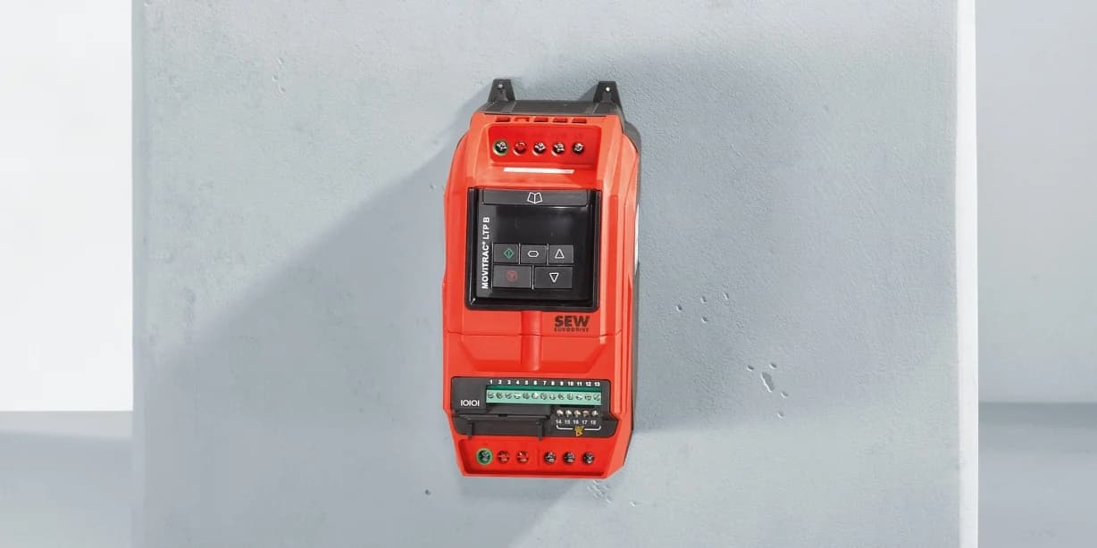 Преобразователь частоты MOVITRAC ® LTP-B, стандарт IP20